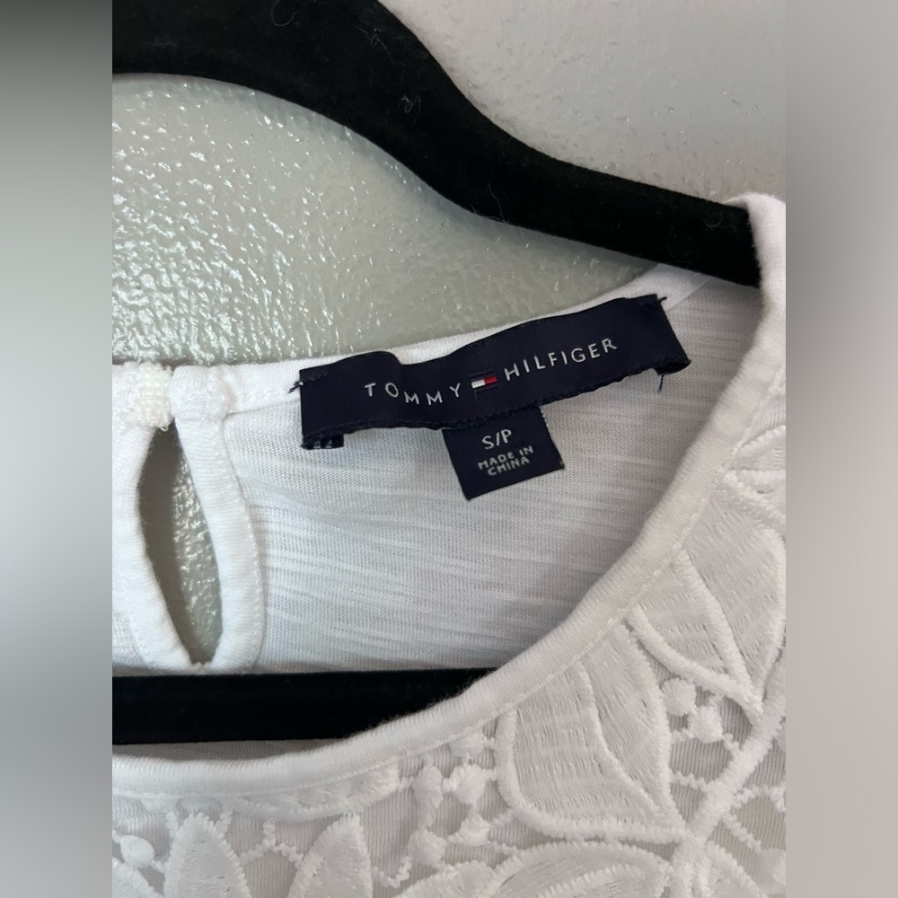Tommy Hilfiger white tank eyelet lace design on top - Picture 3 of 7